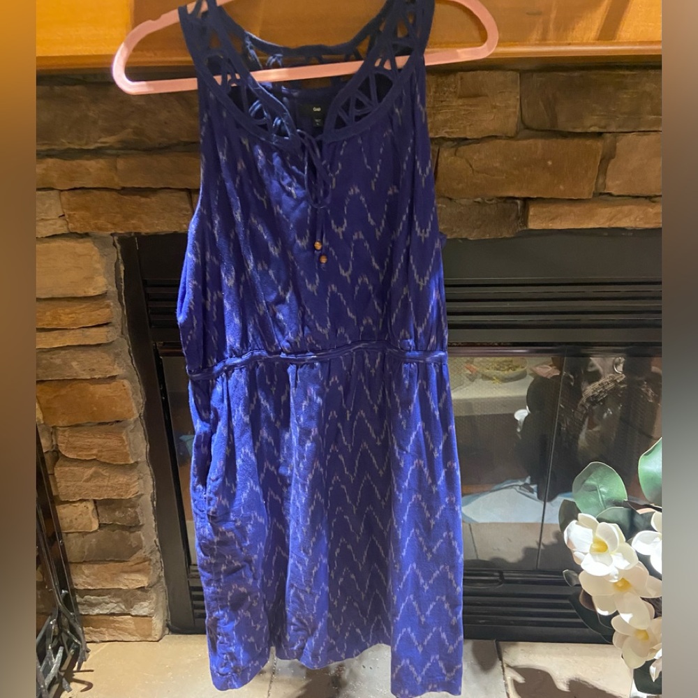 EUC $10 OFF TODAY!!  All cotton lined warm weather dress